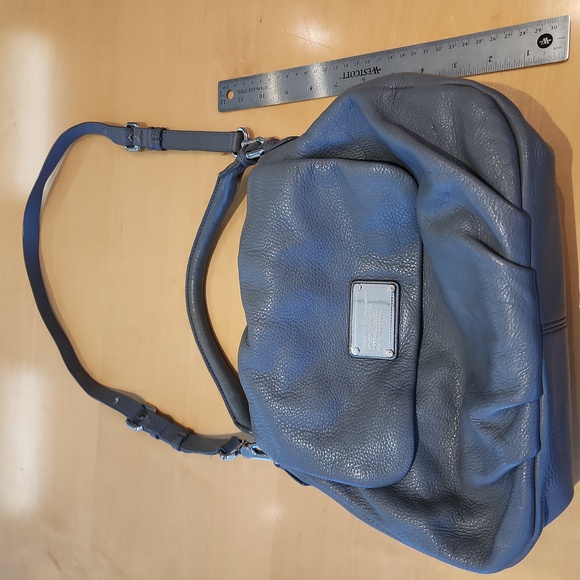 Marc Jacob's Gray Lil Ukita Crossbody Handbag - Picture 7 of 8